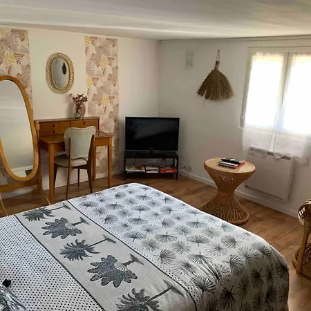 A 5 Minutes Du Circuit Apartment Ruaudin